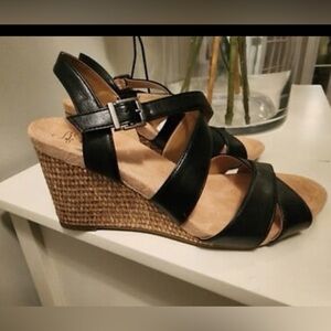 LifeStride Women's Harbor Wedge Sandals in black faux leather- new w/box size 9W